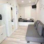 Ag Luxury ゲストハウス 4*